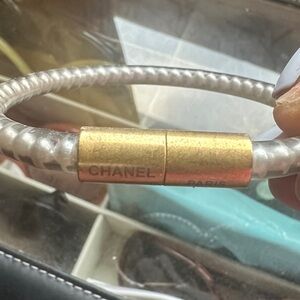 Authentic CHANEL Gold-Tone Logo pearl magnet Bracelet